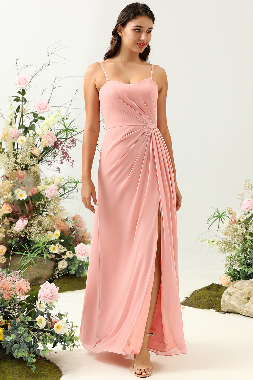 Une ligne de bretelles spaghetti Blush Robe de demoiselle d’honneur longue avec front fendu