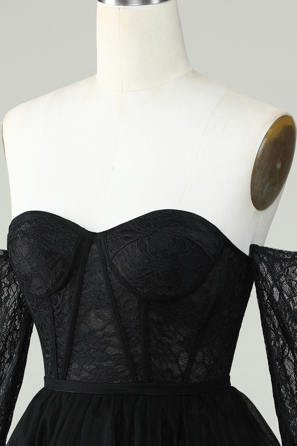 Une ligne de l’épaule Corset noir Robe de cocktail à manches longues