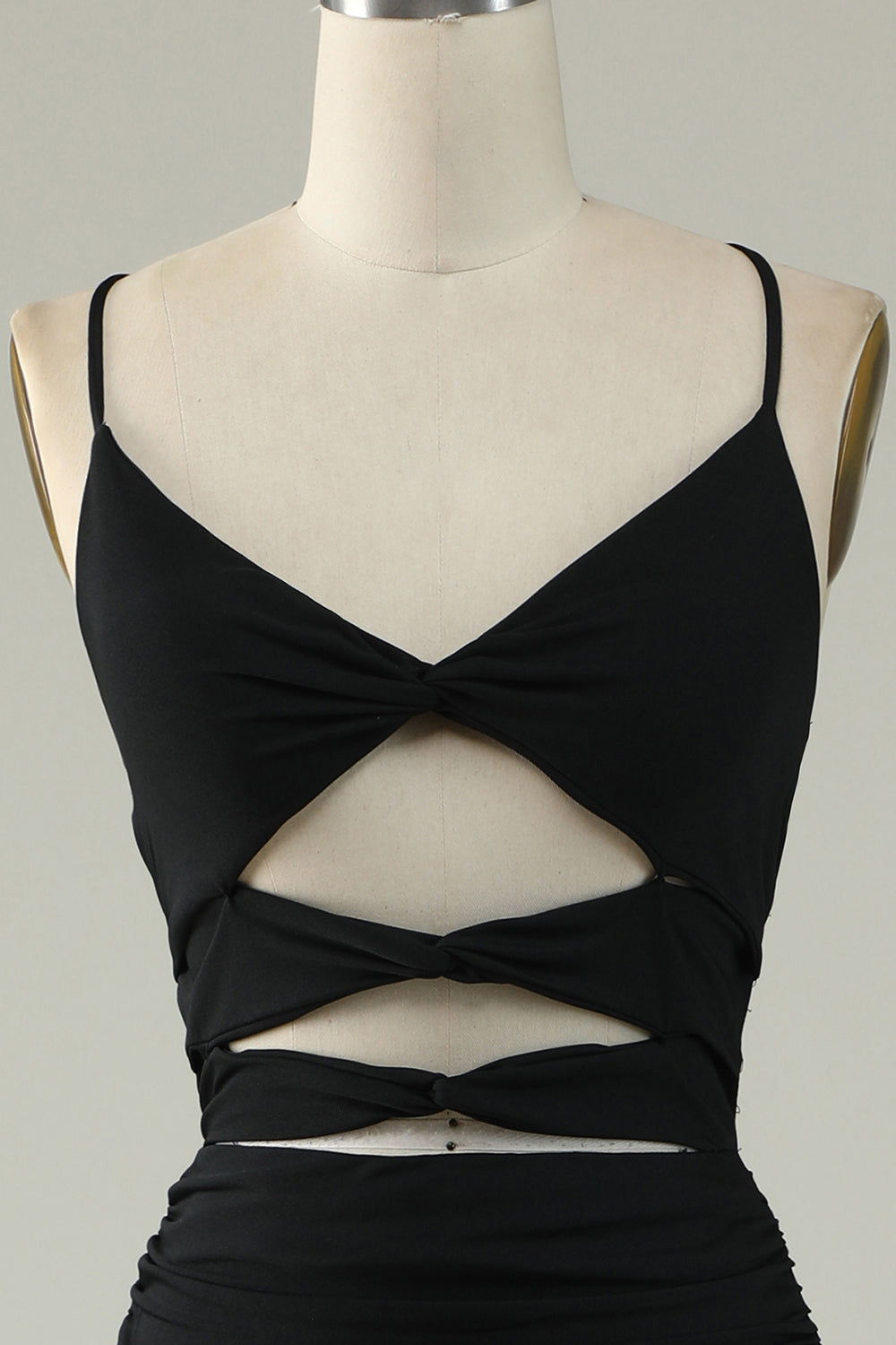 Serrène Spaghetti Straps Black Plus Size Prom Dress avec trou de serrure