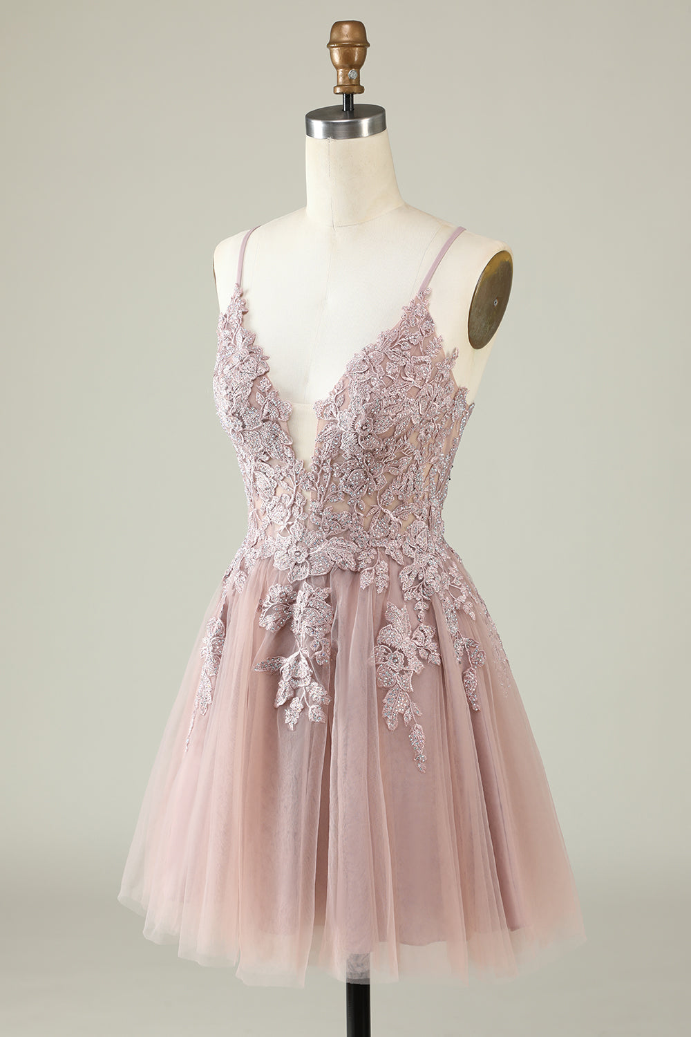 Une ligne Robe de Cocktail Courte Blush Bretelles Spaghetti avec appliques