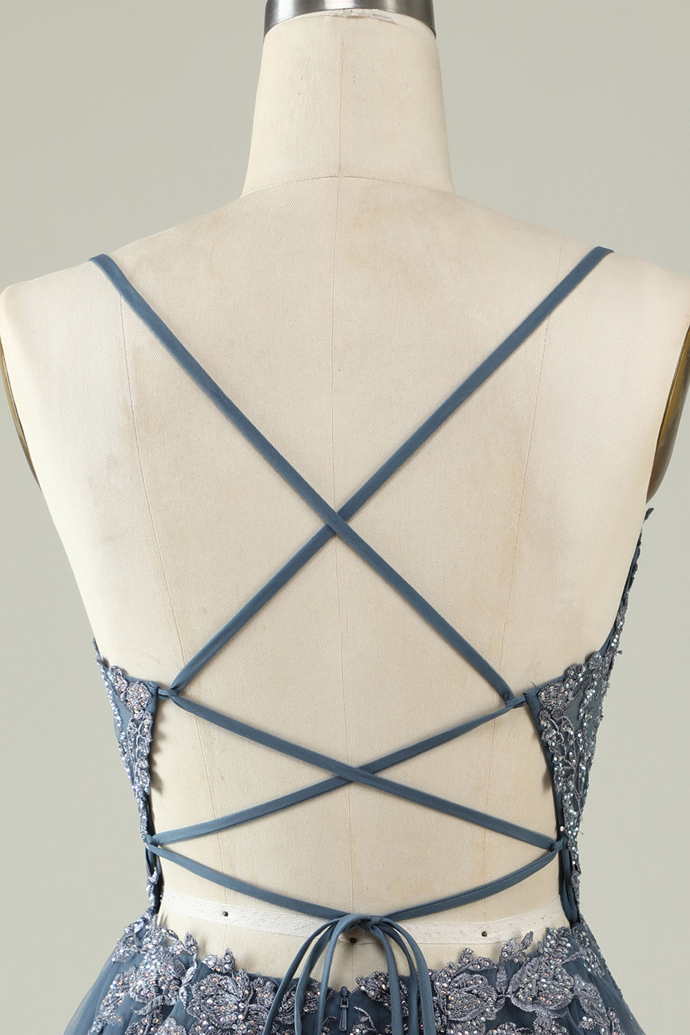 Une ligne Bretelles Spaghetti Gris Bleu Robe courte Cocktail avec appliques