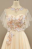 Jaune longue robe de bal avec appliques