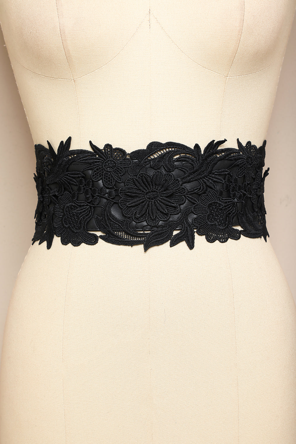 Ceinture élégante avec appliques