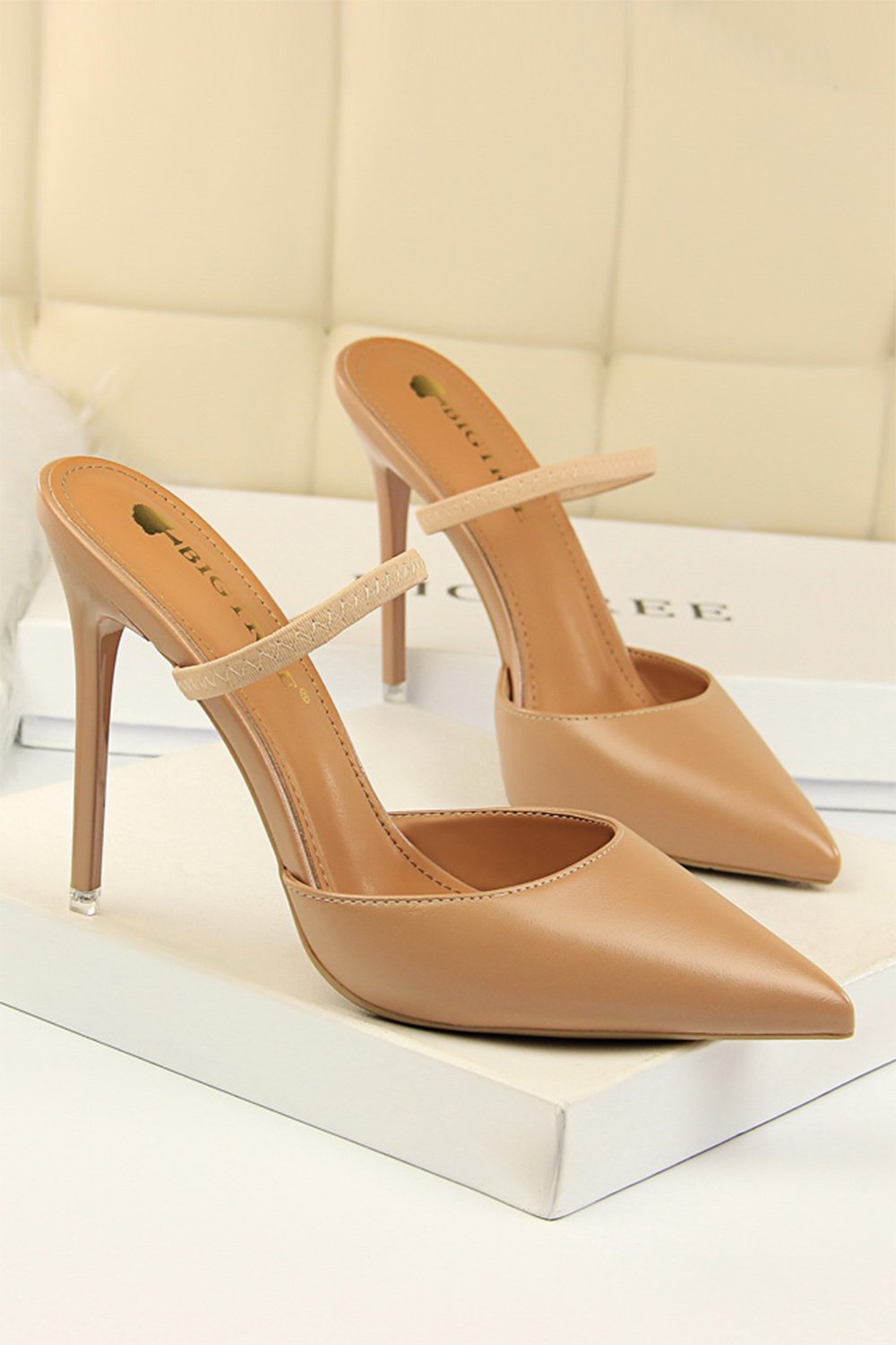 Talons aiguilles pointus abricot