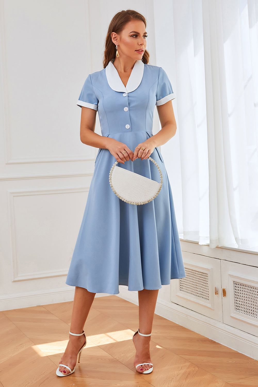 Robe swing bleue des années 1950 avec poches