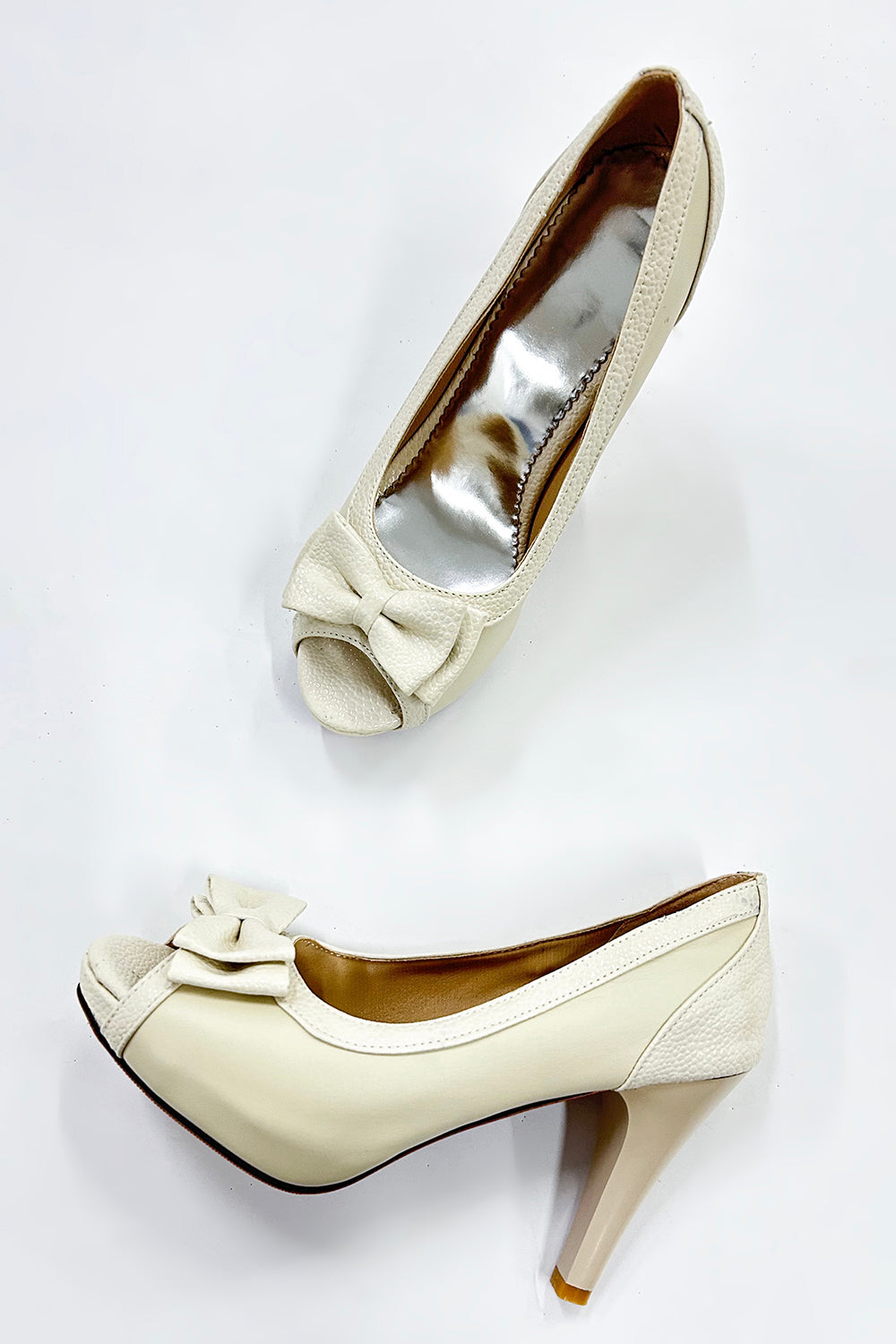 Talons hauts avec Bowknot