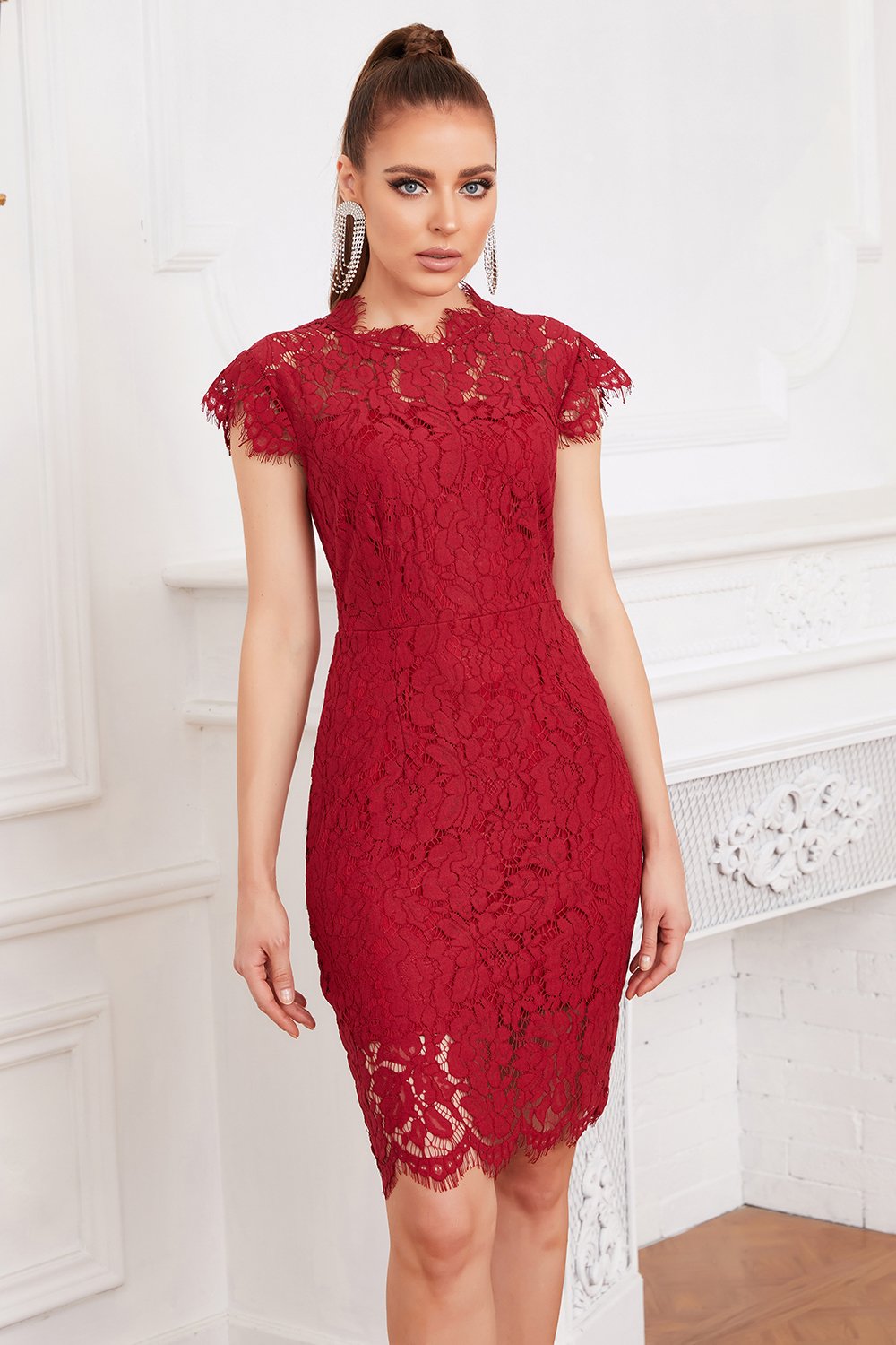 Robe en dentelle Bodycon rouge