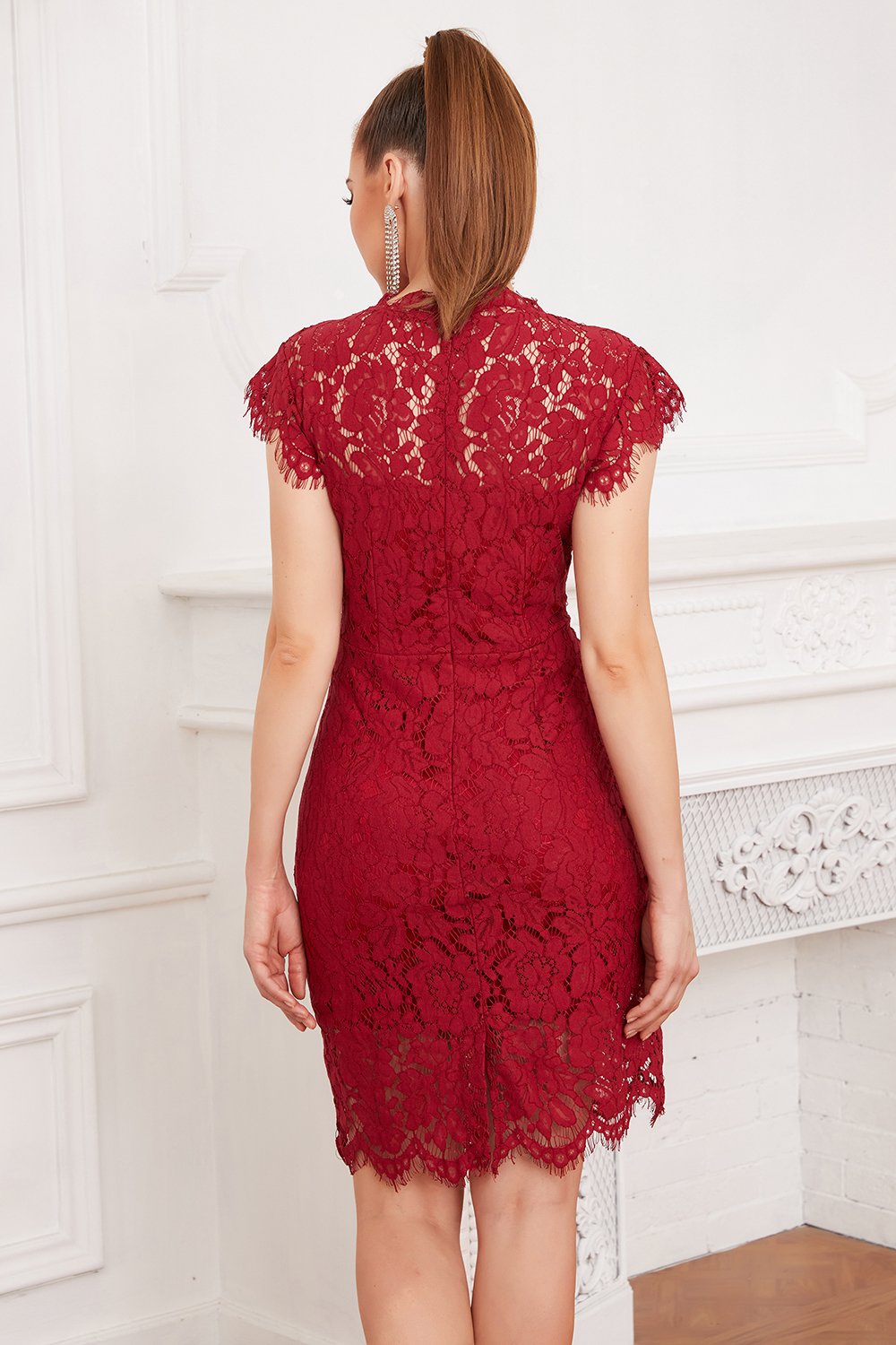 Robe en dentelle Bodycon rouge