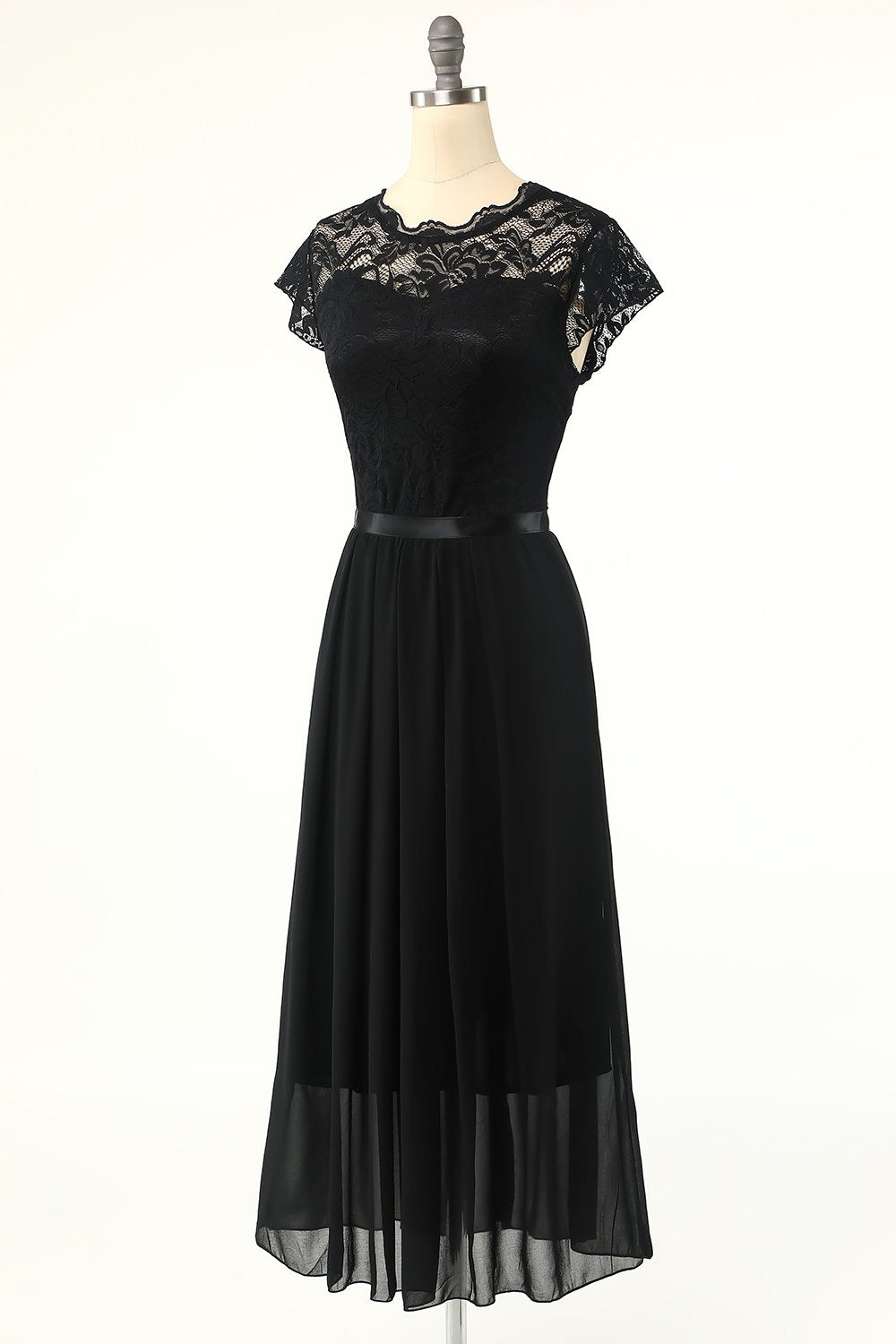 Classic A Line Robe de fête noire avec dentelle