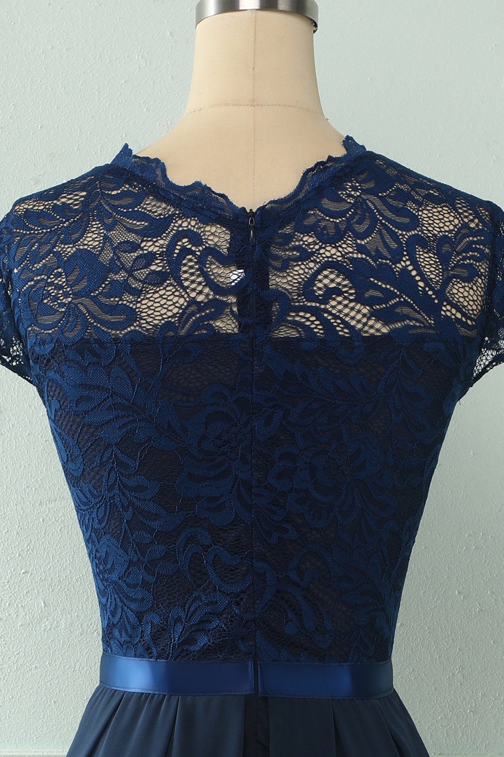 Robe de mariée en dentelle Navy Midi