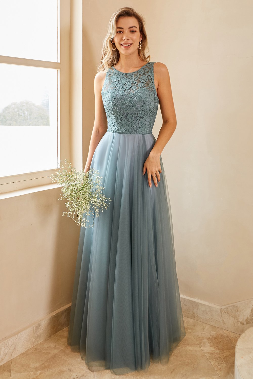 Robe de demoiselle d’honneur en tulle bleu gris avec dentelle