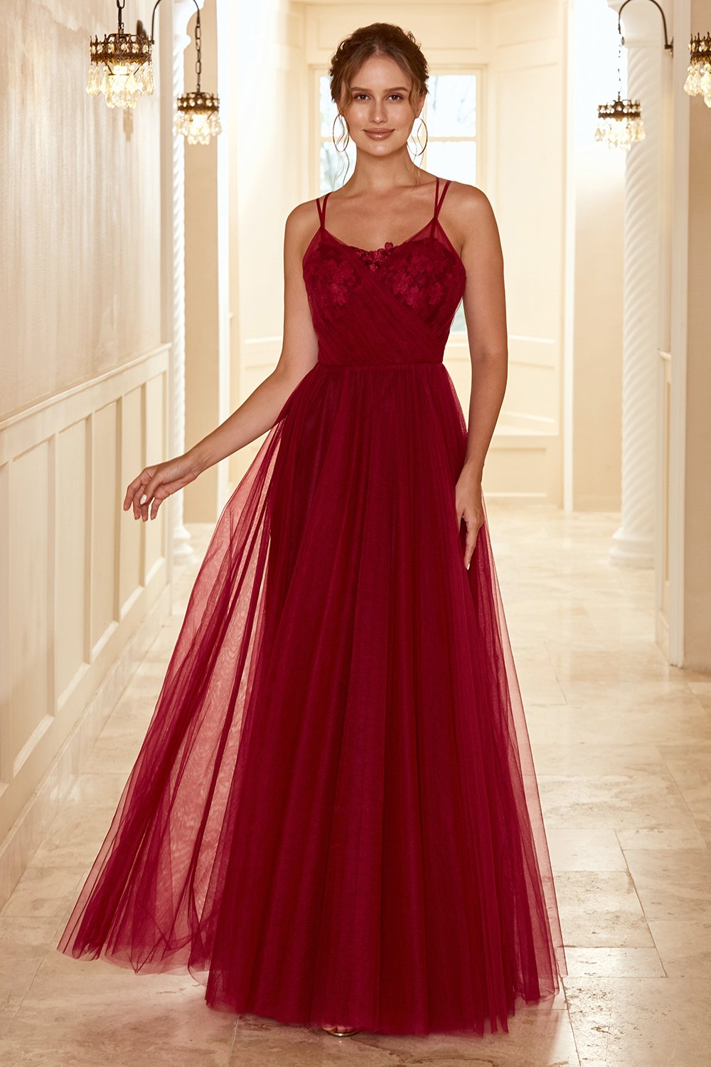 Robe de demoiselle d’honneur longue bordeaux avec dentelle