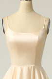Robe de bal en satin sans dos bleu royal