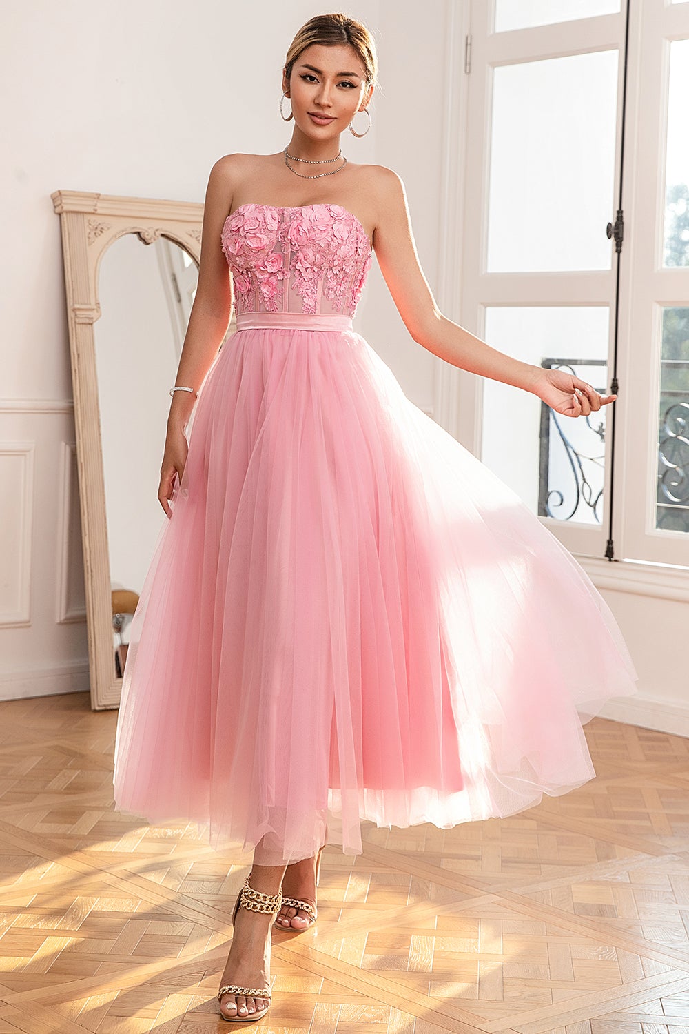 Magnifique robe de bal rose bustier A Line avec appliques