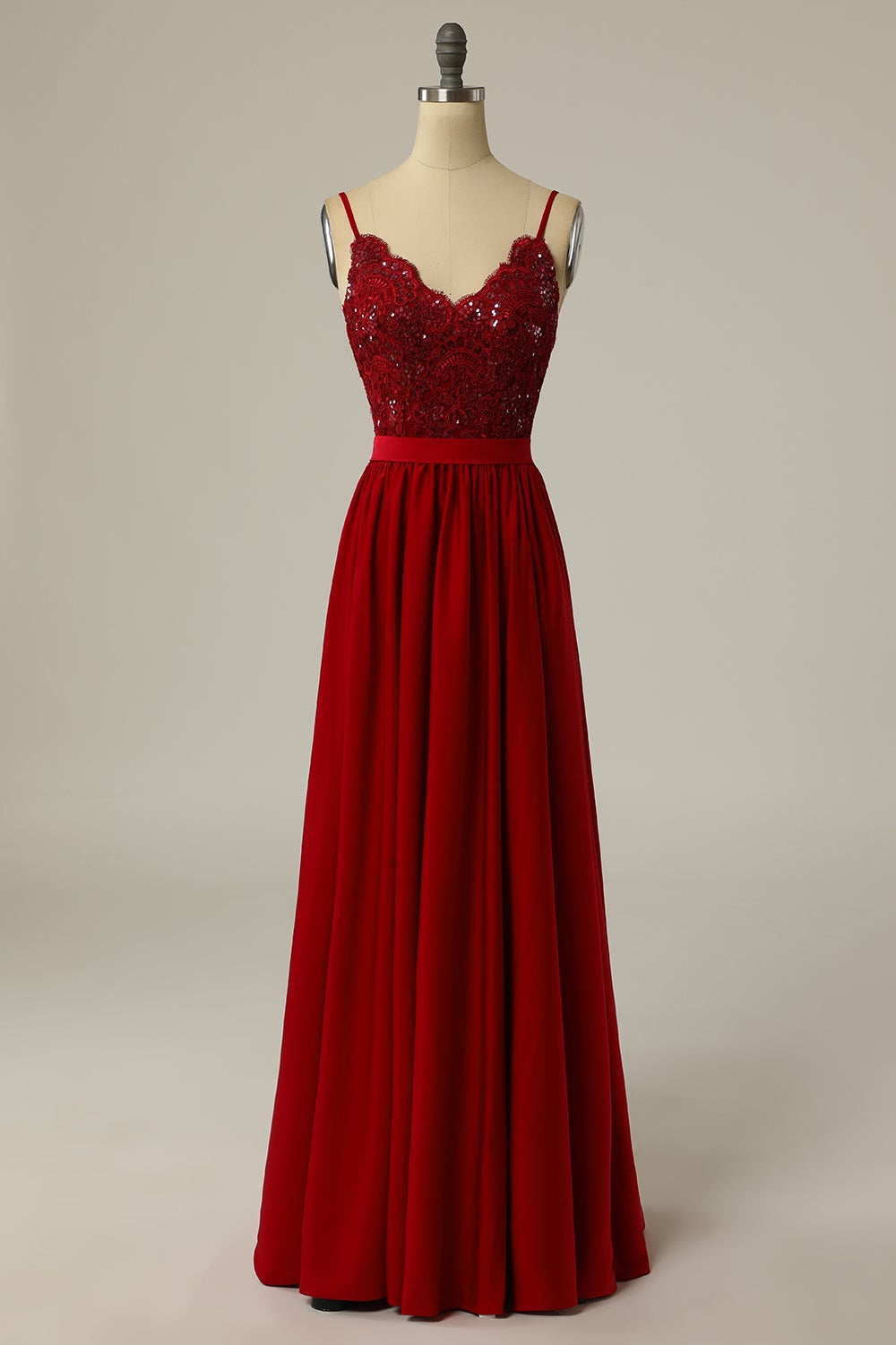 Robe de bal longue bordeaux avec dentelle perlée