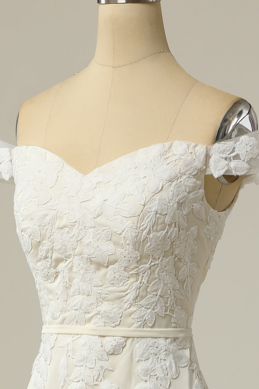 Mermaid Off the Shoulder Robe de mariée blanche avec appliques
