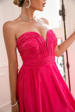 Robe de bal sans bretelles Fuchsia avec fente