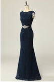 Robe mère fourreau en dentelle marine