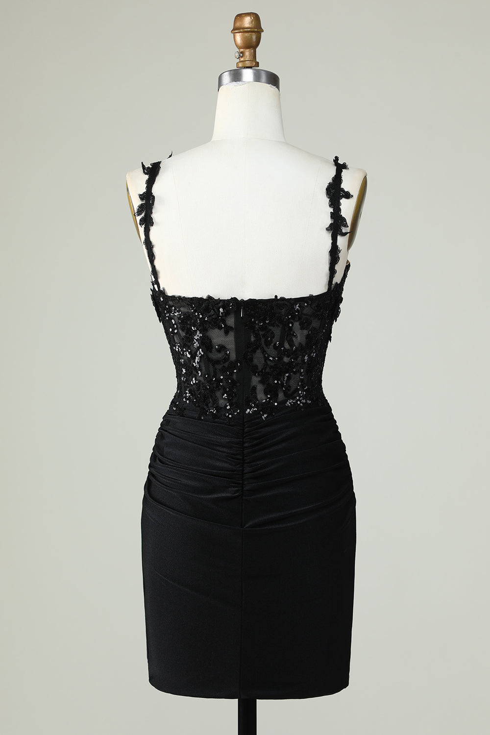 Fourreau Bretelles Spaghetti Robe de Cocktail Courte Noire avec Appliques