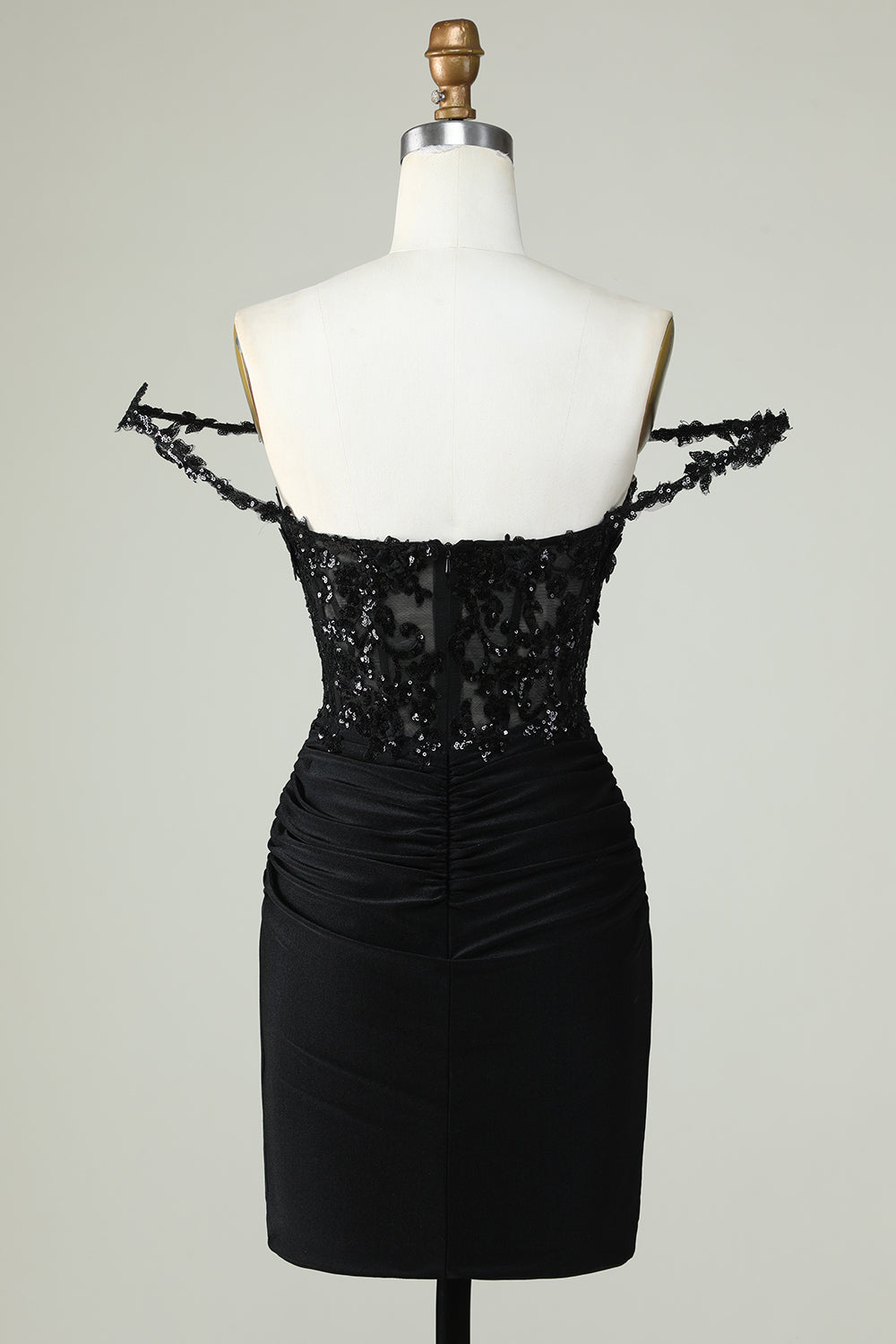 Fourreau Bretelles Spaghetti Robe de Cocktail Courte Noire avec Appliques
