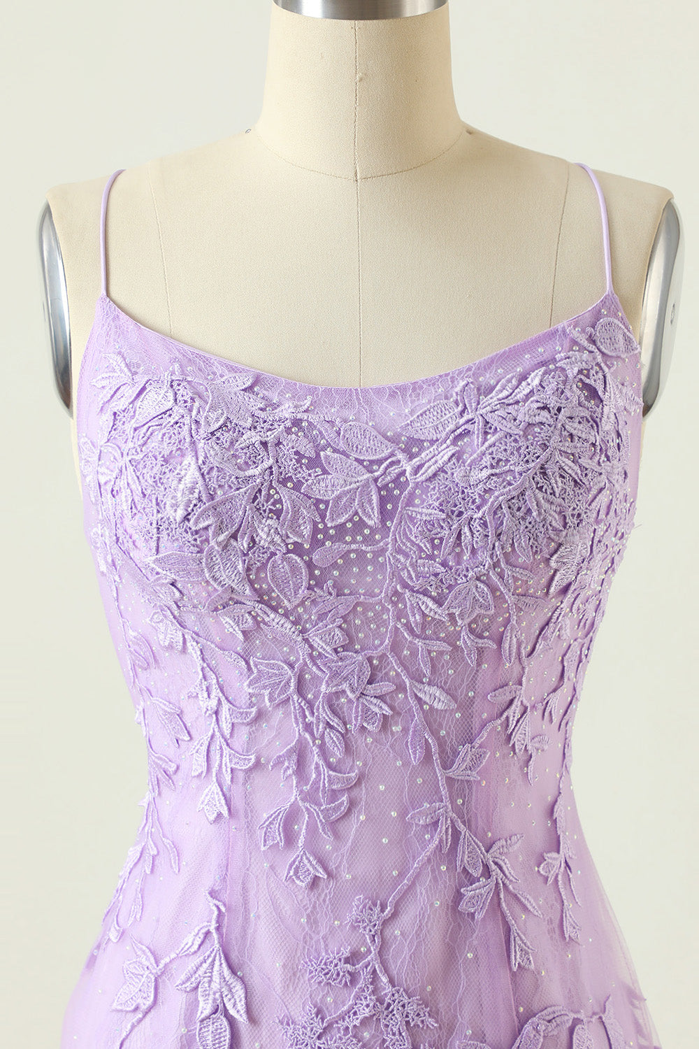 Robe de retour courte bleu clair avec perles de dentelle