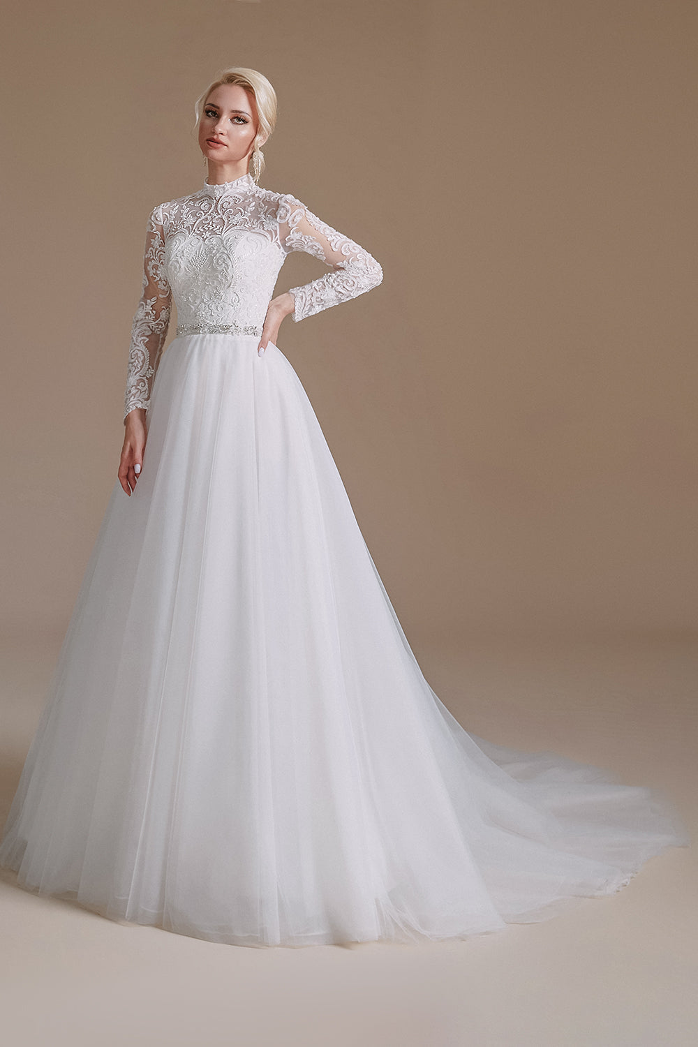 Blanc A-Line Col Haut Manches Manches Longues Robe de Mariée avec Dentelle