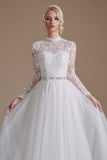 Blanc A-Line Col Haut Manches Manches Longues Robe de Mariée avec Dentelle