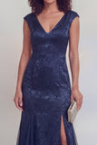 Robe longue sirène à col en V à col en V vert sauge avec fente