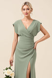 Robe de demoiselle d’honneur longue en mousseline de soie à col en V eucalyptus avec fente