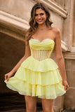 Corset bustier jaune Une Robe de cocktail perlée en ligne