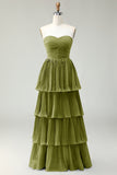 Robe de demoiselle d’honneur longue sans bretelles plissée à plusieurs niveaux rose poudré rose poudré