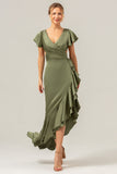 Olive une ligne col en V Robe de demoiselle d’honneur asymétrique en satin avec fente à volants