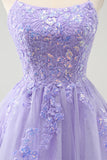 Jolie robe courte à paillettes bleues à paillettes avec appliques