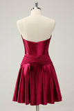 Robe de cocktail sans bretelles en satin bordeaux ligne A chérie