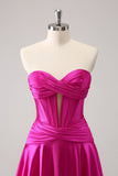 Robe de soirée court corset trapèze fuchsia en forme de cœur