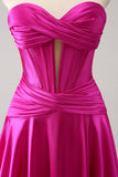 Robe de soirée court corset trapèze fuchsia en forme de cœur