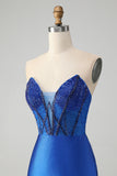 Robe de soirée court bustier sans bretelles moulante bleu royal scintillante avec perles