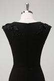 Robe de demoiselle d’honneur longue noire à col en V avec appliques à sequins