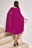 Robe de cocktail midi moulante raisin avec manches cape