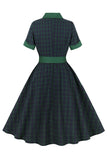 Robe Swing ceinturée à carreaux vert marine des années 1950