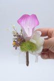 Boutonnière rose pour hommes pour bal de fin d’année