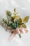 Corsage de poignet élégant de bal de fard à joues et boutonnière pour hommes pour fête de mariage