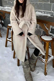 Manteau long en fourrure de mouton retourné beige gris avec ceinture
