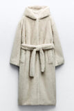 Manteau long en fourrure de mouton retourné beige gris avec ceinture