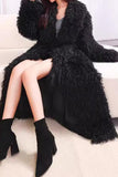Maxi manteau noir en fausse fourrure ouverte sur le devant pour femme