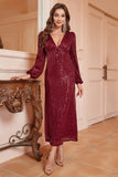 Robe de bal bordeaux scintillante à col en V et manches longues