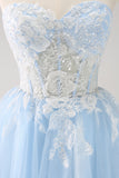 Robe de soirée Court bleue à bretelles spaghetti et coupe trapèze avec appliques