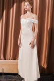 Robe longue de bal en satin blanc à épaules dénudées