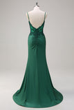 Robe de bal longue en satin froncé avec perles