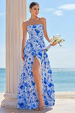 Robe longue de demoiselle d’honneur à bretelles spaghetti florales bleues avec fente